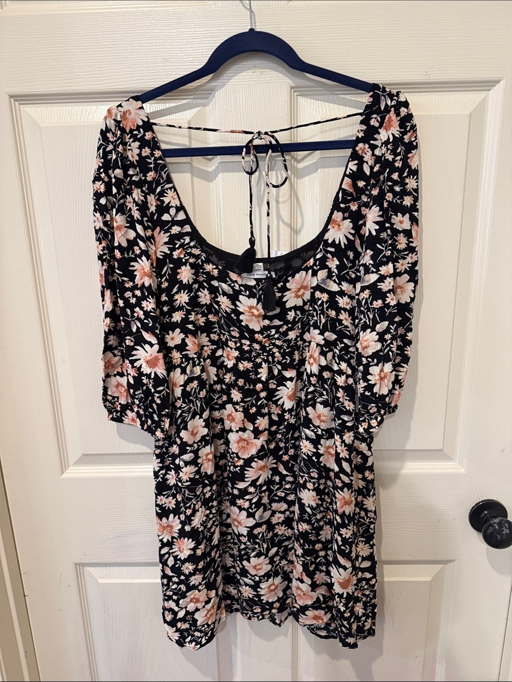 American Eagle NWT black floral mini dress, medium - Picture 5 of 8